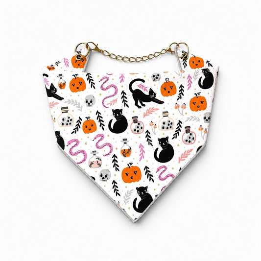 Adjustable Gold Chain Dog Bandana - Black Cat Potions - hundhaus.dog