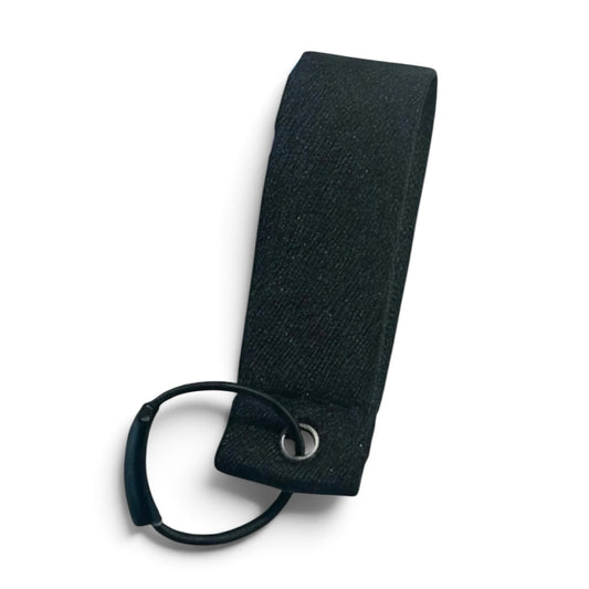 Black Leash Lasso wrist strap with attachment ring - hundhaus.dog